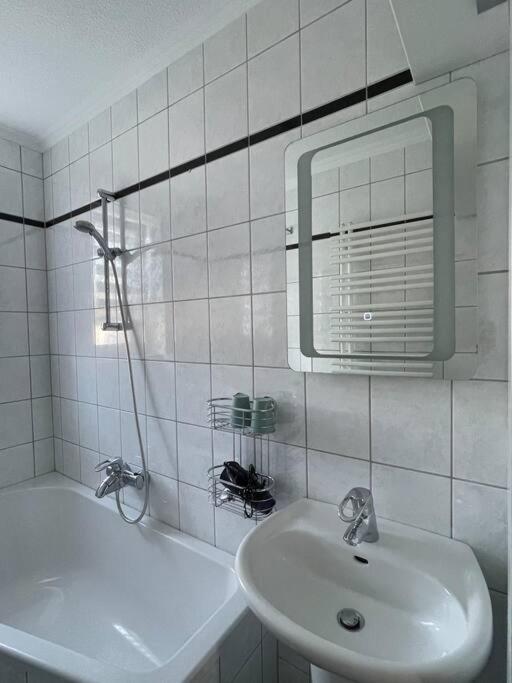 Wohnung In Stadtvilla, Dessau-Ziebigk Bagian luar foto
