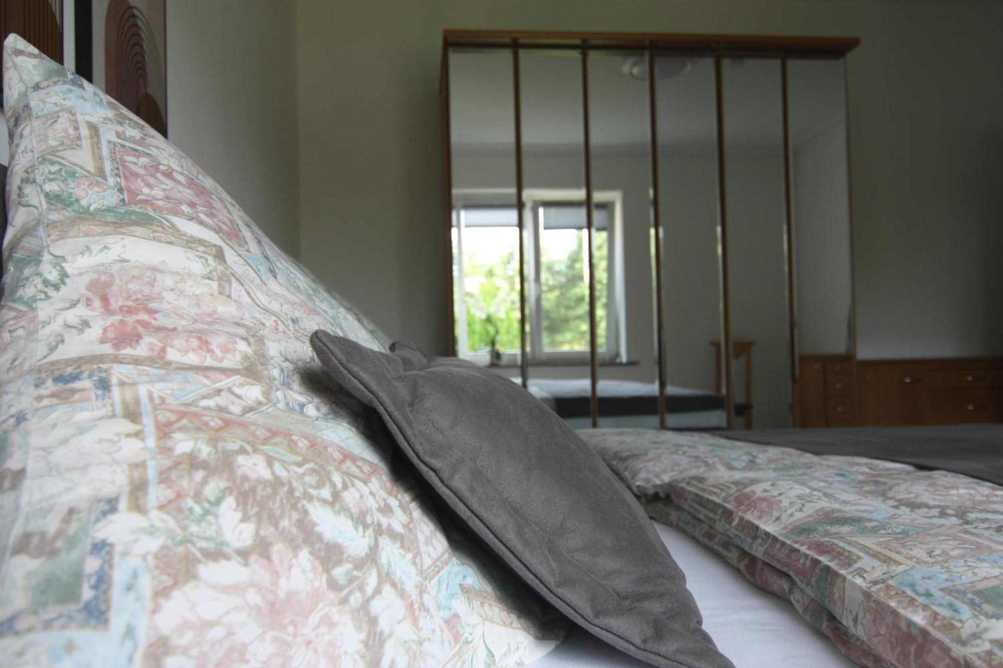 Wohnung In Stadtvilla, Dessau-Ziebigk Bagian luar foto