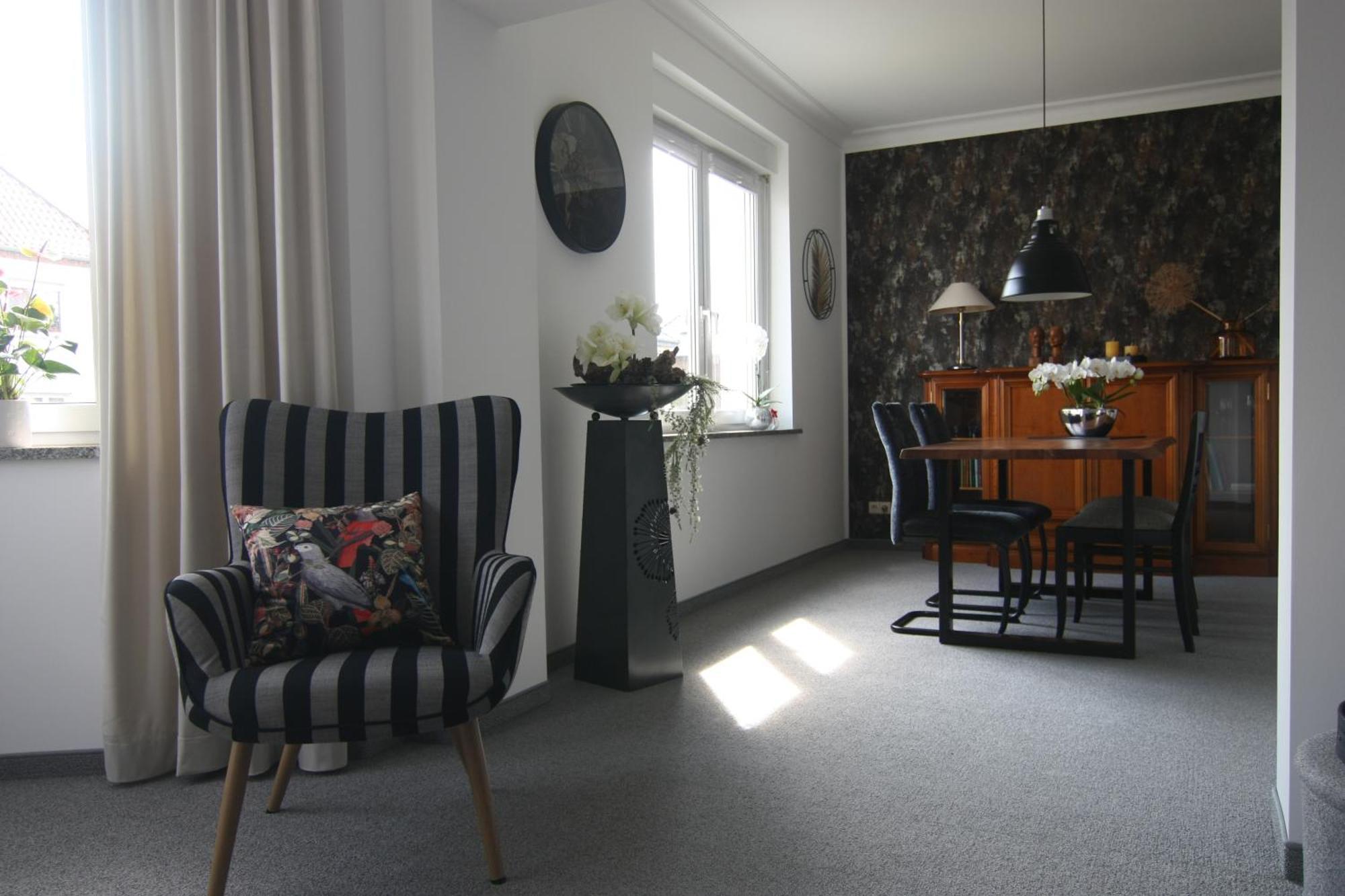 Wohnung In Stadtvilla, Dessau-Ziebigk Bagian luar foto